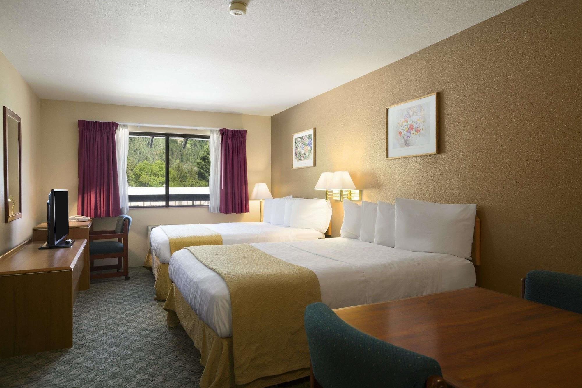 Howard Johnson By Wyndham Leavenworth Esterno foto